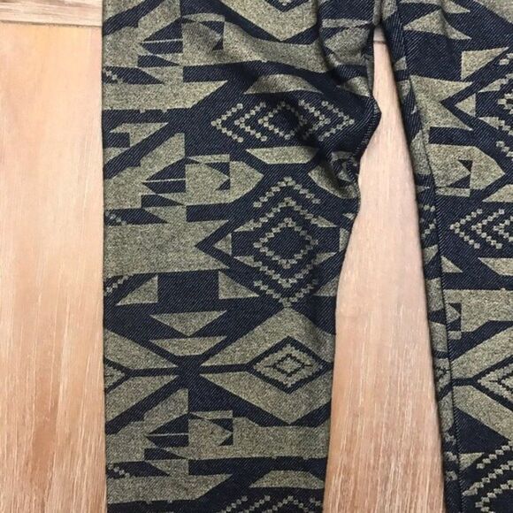 Bundle of Leggings - SkinnyTees, Xhiliration - Picture 2 of 5